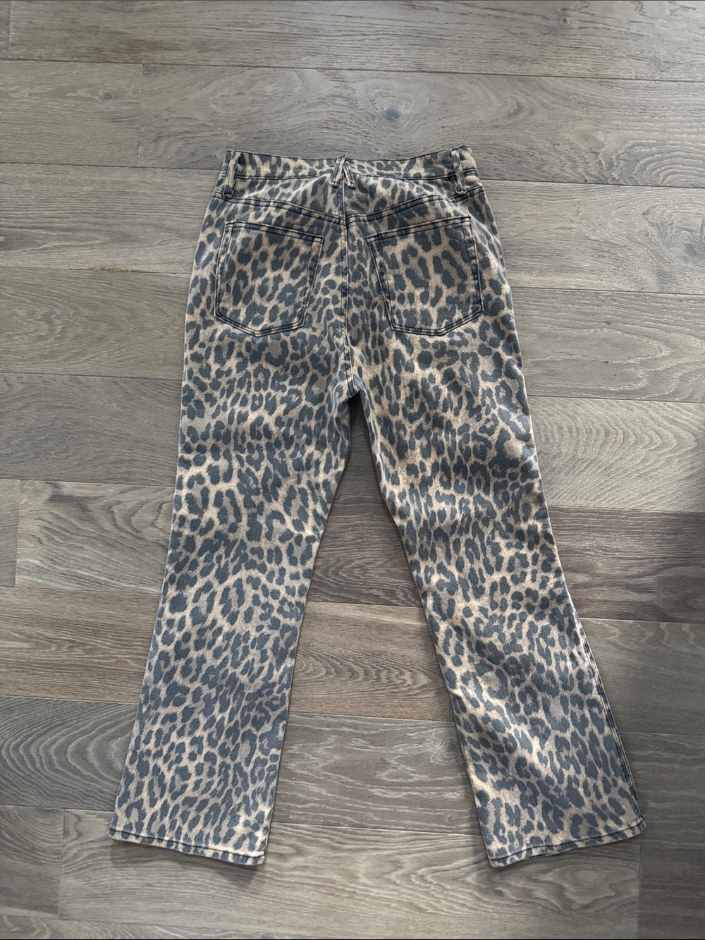 Good American Animal Print Cropped Denim - Picture 5 of 5